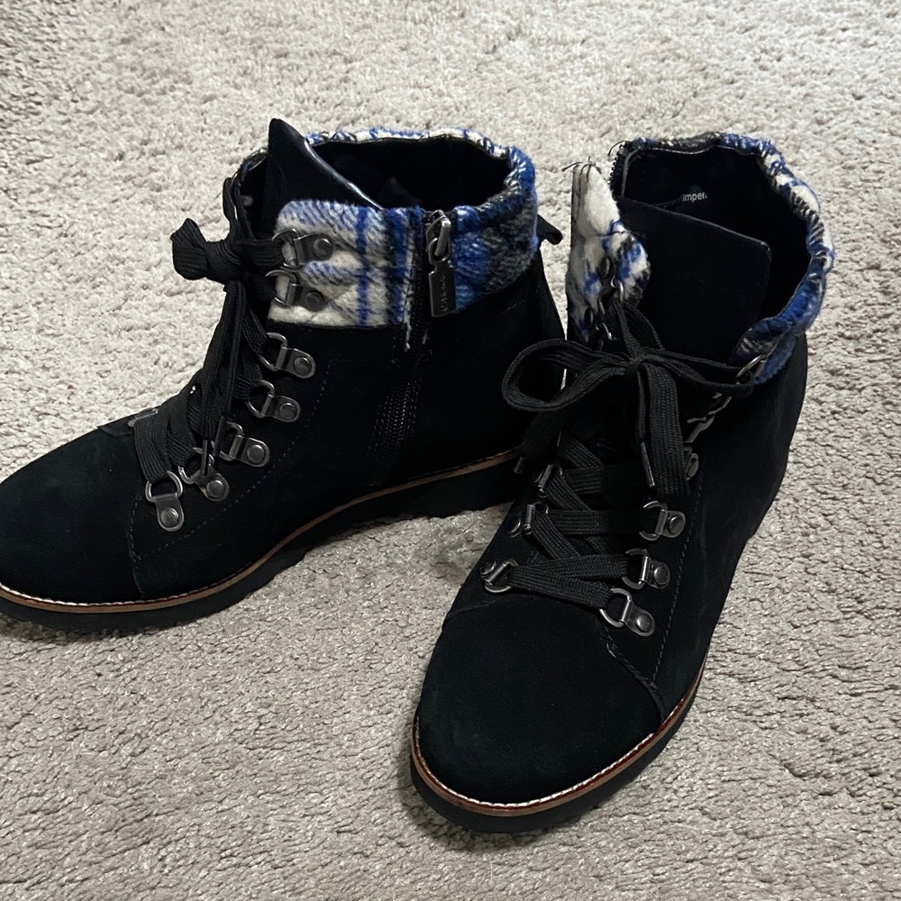 Blondo Raina Waterproof Black Suede Booties Hiking Gorpcore Women's  7.5
